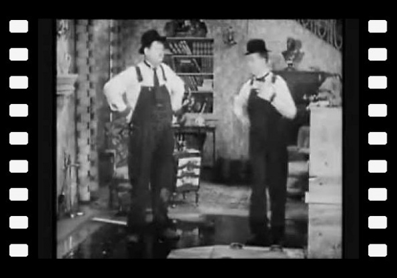 Laurel and Hardy - The Piano